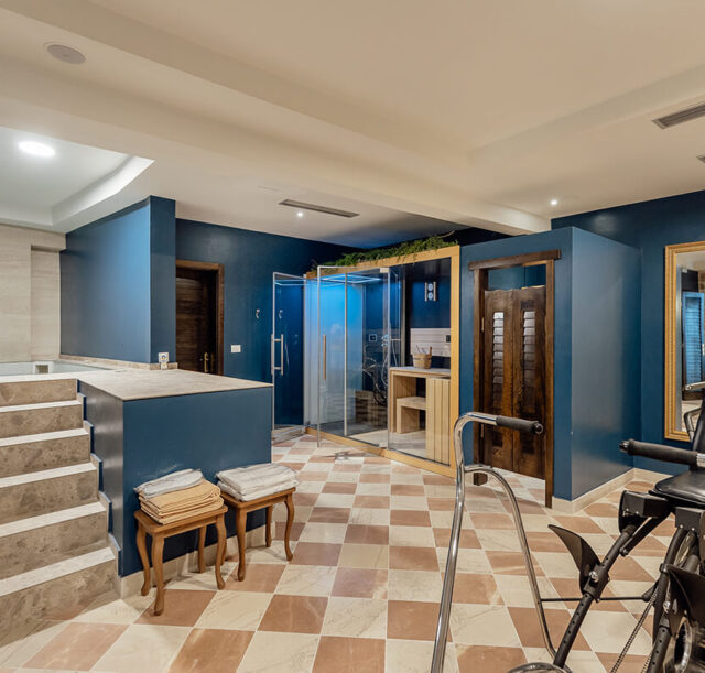 SPA Centar Hotel Kerber-Graz 1860 Kotor