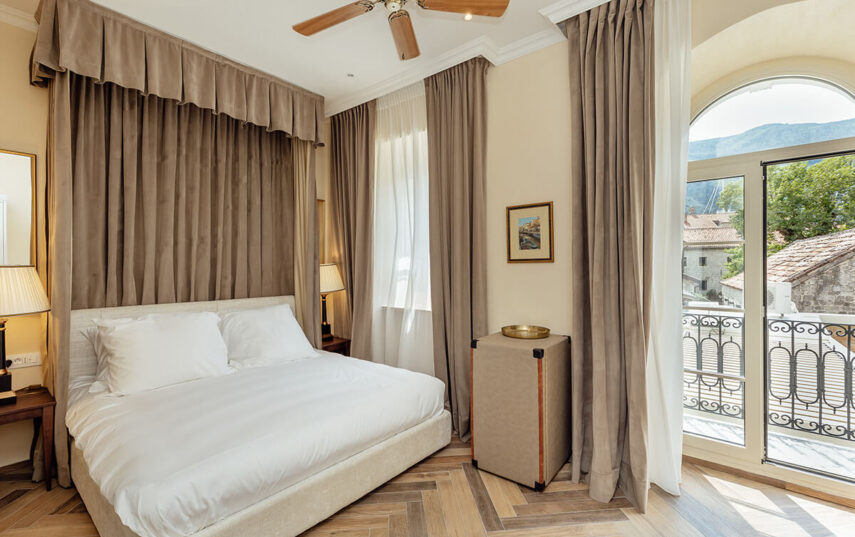 Soba Arsenal Kotor hotel Kerber Graz 1860