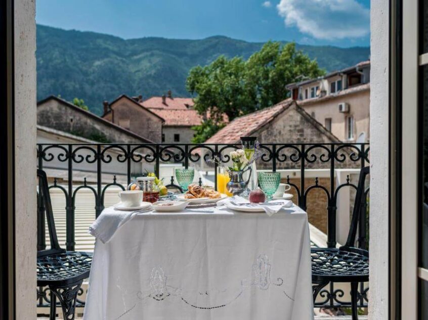 Soba Arsenal Kotor hotel Kerber Graz 1860